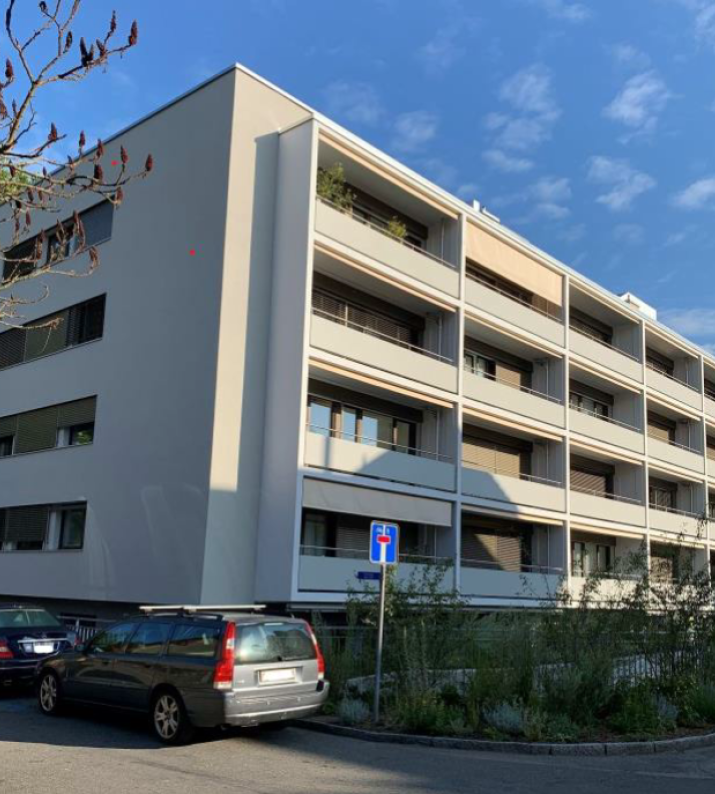 Einstellhallenplätze am Forstweg 56